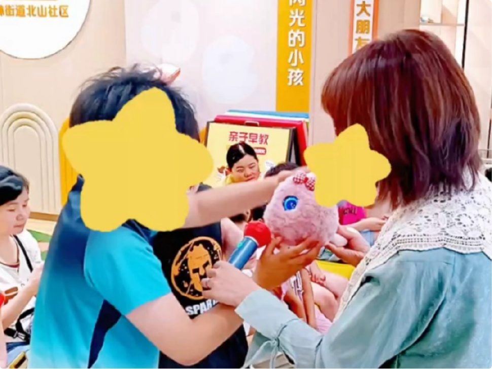 有爱智能携超级球球AI儿童陪伴机器人亮相WAIC2026世界人工智能大会